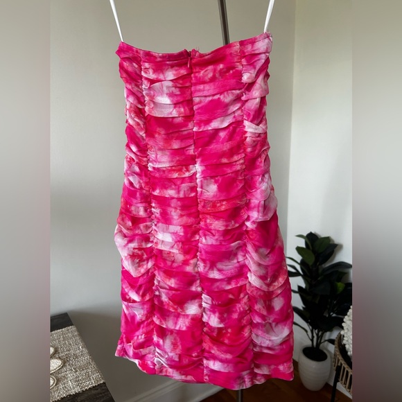 Superdown | Pink Bodycon Summer Dress - Picture 4 of 6